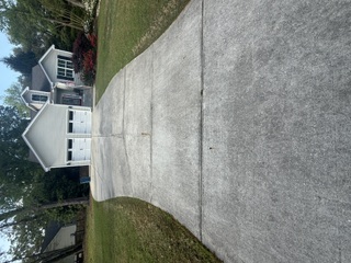 Before and after Driveway & Concrete